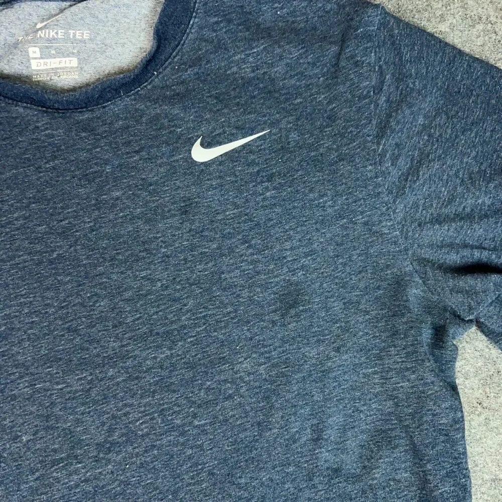 Nike Mens Shirt Medium Navy White Tee T‎ Swoosh Everyday Causal Sports Logo Top